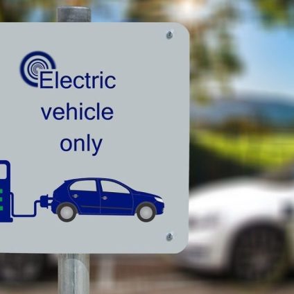 Rinnovabili • Mobilità elettrica, cosa deve fare l’UE secondo Eurelectric e E&Y