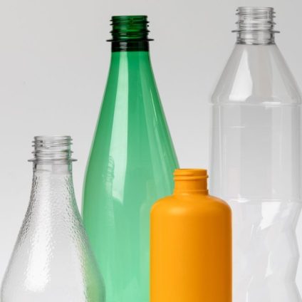 Rinnovabili • riciclo enzimatico della plastica