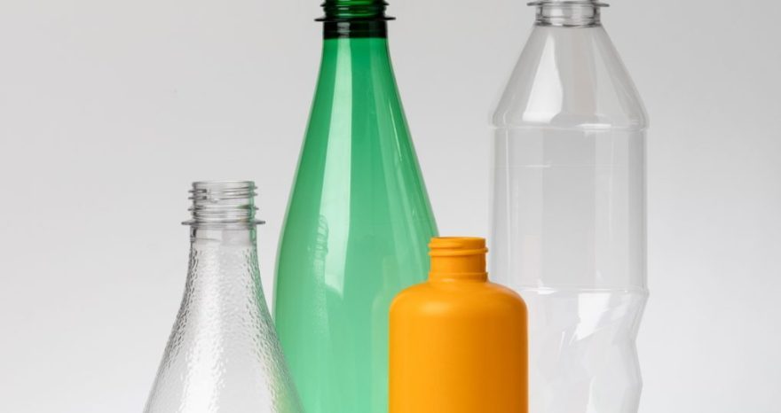 Rinnovabili • riciclo enzimatico della plastica