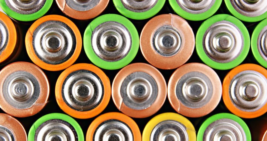 Rinnovabili • Fondo IPCEI: da settembre via a incentivi per batterie e microelettronica