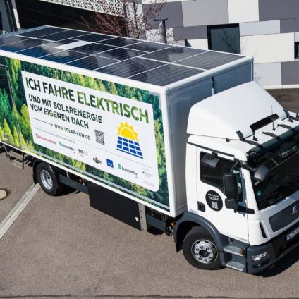 Rinnovabili • camion elettrico fotovoltaico