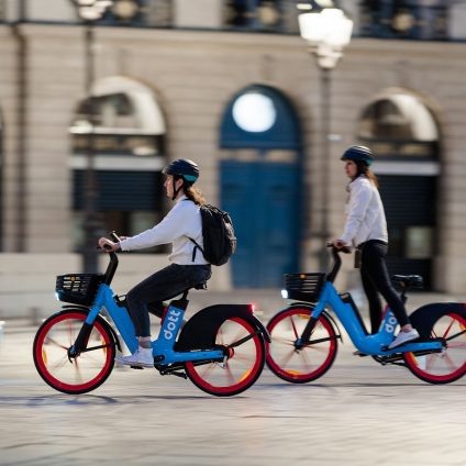 Rinnovabili • bici elettriche in condivisione