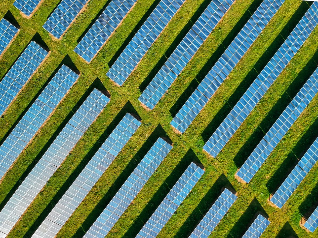 Rinnovabili • Distanza minima pannelli fotovoltaici