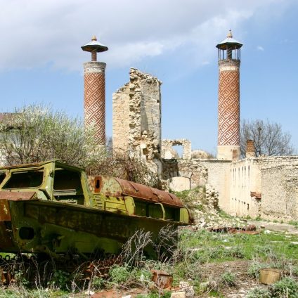 Rinnovabili • Crimini ambientali: la guerra in Nagorno-Karabakh finisce in tribunale