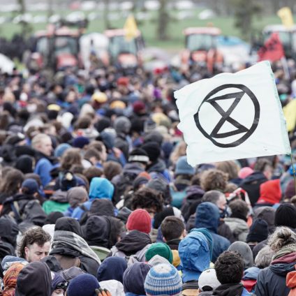 Rinnovabili • Mega bacini irrigui: proteste in Francia contro l’accaparramento dell’acqua