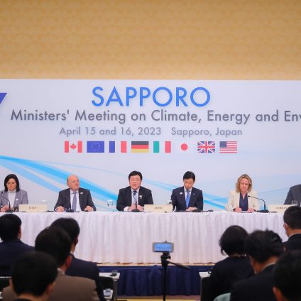 Rinnovabili • G7 di Sapporo: ok a nuovi investimenti nel gas