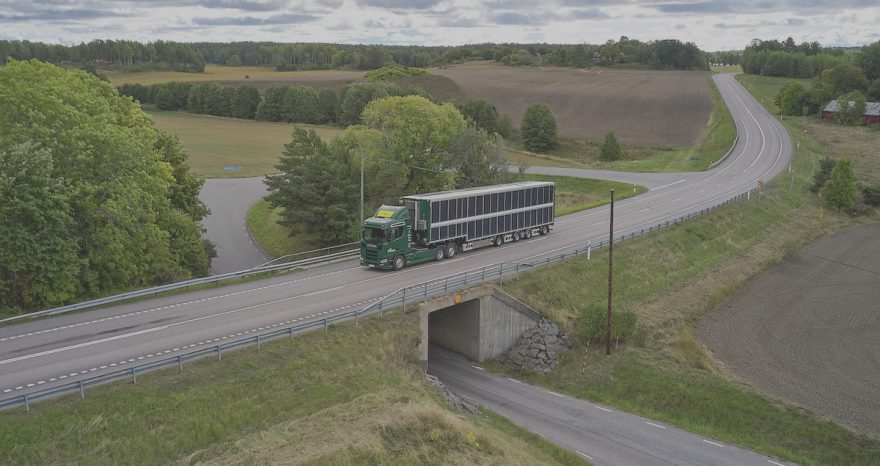 Rinnovabili • camion fotovoltaico ibrido