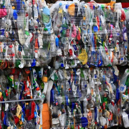 Rinnovabili • Rifiuti plastici: UE dice stop all’export