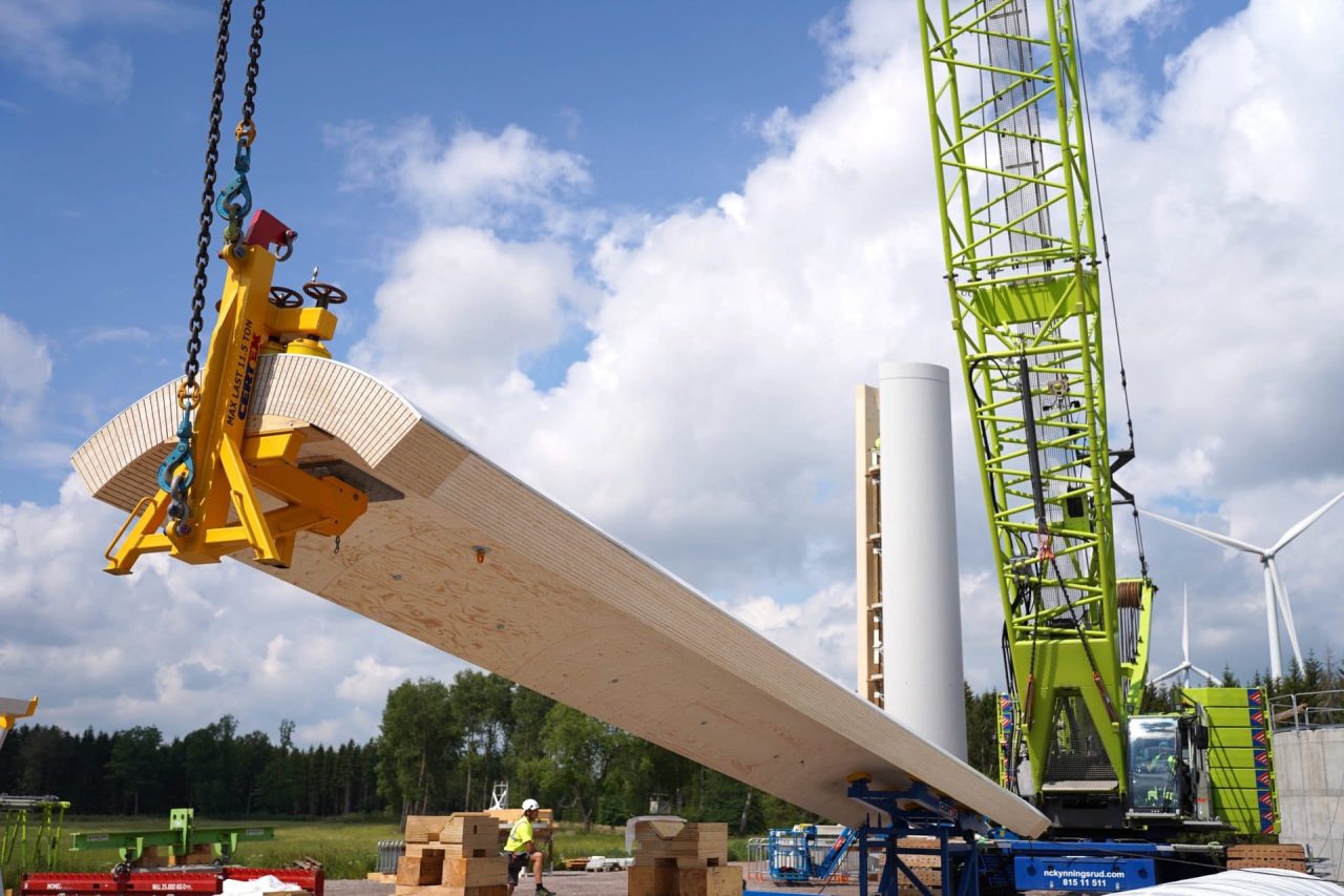 Rinnovabili • Turbina eolica di legno: entra in funzione la più alta del mondo