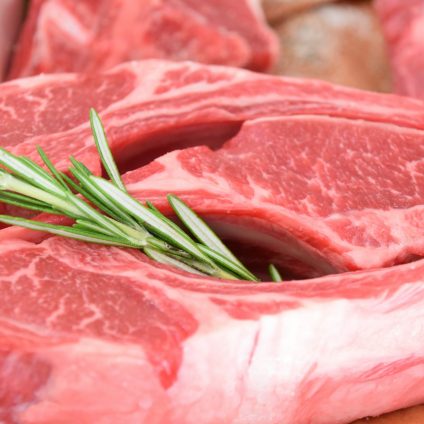 Rinnovabili • Consumo di carne Italia: triplicato in 60 anni, 80 kg a testa