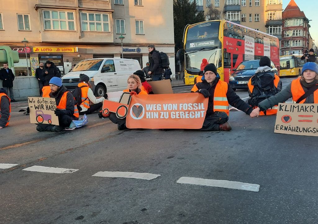 Proteste per il clima: ONU, Europa non deve criminalizzarle