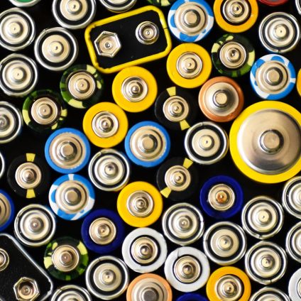 Rinnovabili • Batterie solide agli ioni di litio