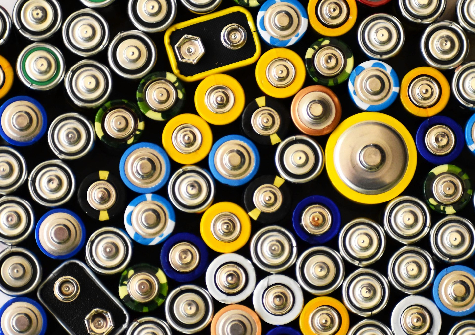 Batterie solide agli ioni di litio