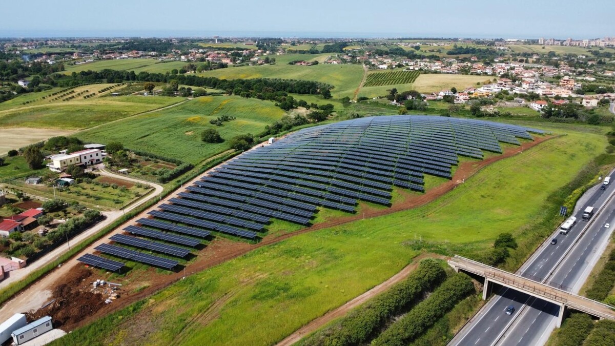 Rinnovabili • Fotovoltaico in Italia: cosa serve al settore secondo CCE Italia