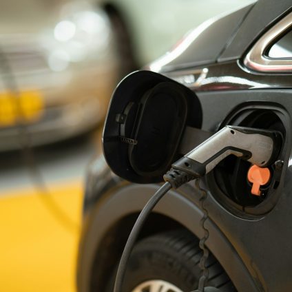 Rinnovabili • Ricarica auto elettriche e regoli fiscali, serve semplificazione