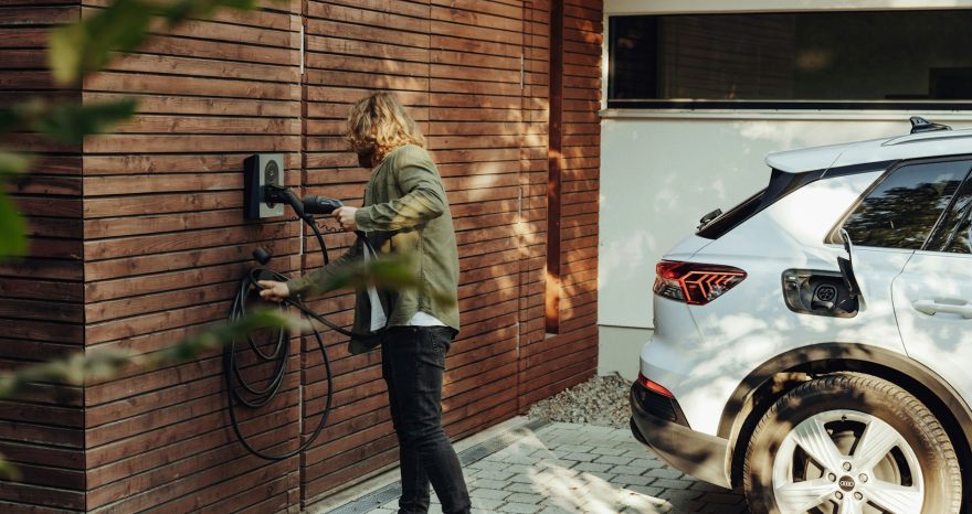 Rinnovabili • La ricarica delle auto elettriche: dove come e quando 