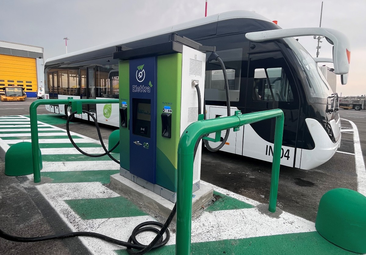 Rinnovabili • ricarica dei bus elettrici