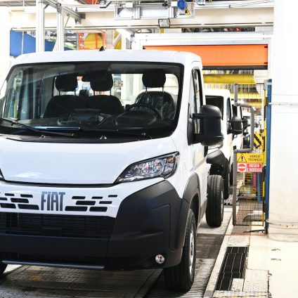 Rinnovabili • Stellantis, il primo Ducato elettrico prodotto in Italia