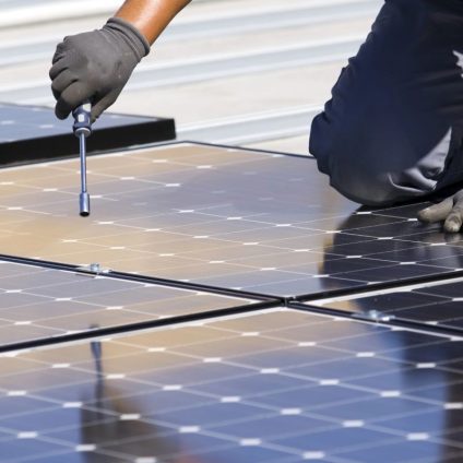 Rinnovabili • Il fotovoltaico europeo rallenta, nel 2024 installati 65,5 GW di impianti