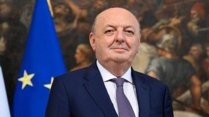 Rinnovabili • Il 2025 di Pichetto: permitting più veloce, gas release, disaccoppiamento in UE