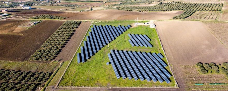 Fotovoltaico a terra e consumo del suolo in Italia, i dati aggiornati Fotovoltaico a terra e consumo del suolo in Italia, i dati aggiornati 