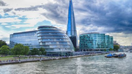 Rinnovabili • Londra approva le nuove linee guida per la decarbonizzazione degli edifici per uffici