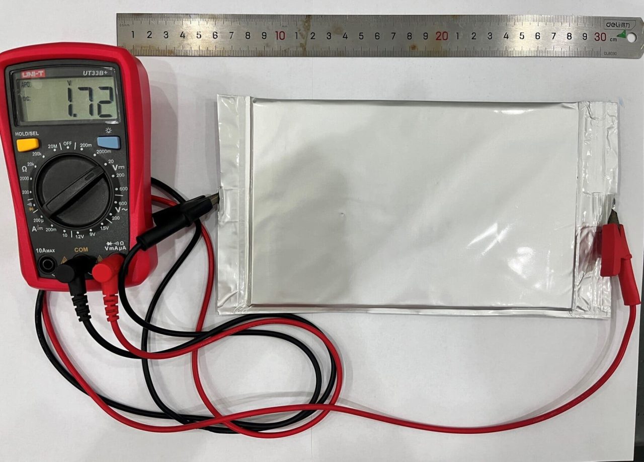 Rinnovabili • Batterie a ioni di alluminio, raggiunti i 10mila cicli con l'elettrolita solido