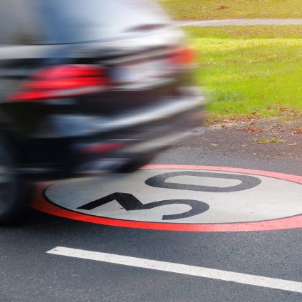 Rinnovabili • Città 30: 1 anno di limite a 30 km/h a Bologna