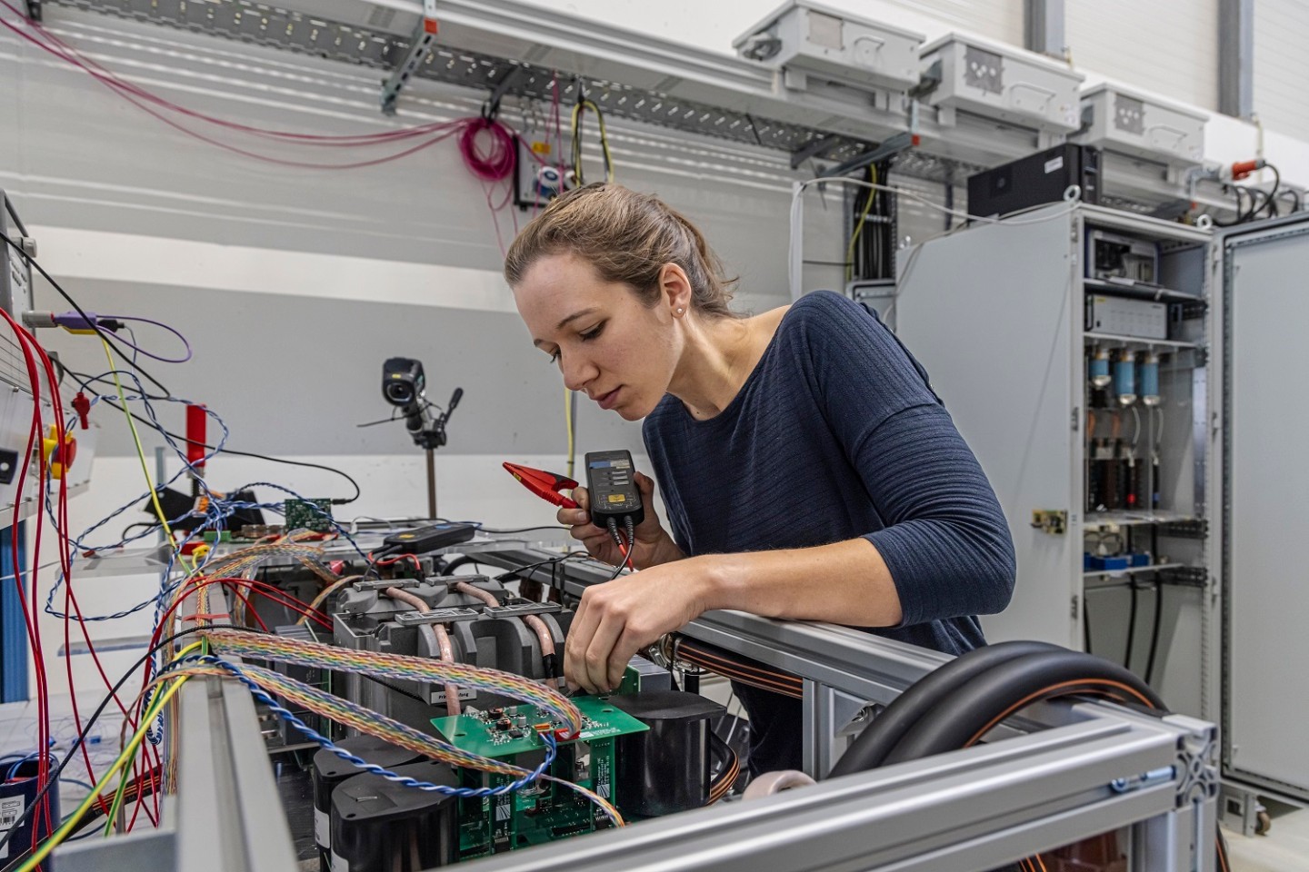 Dal Fraunhofer ISE la stazione di ricarica EV in media tensione