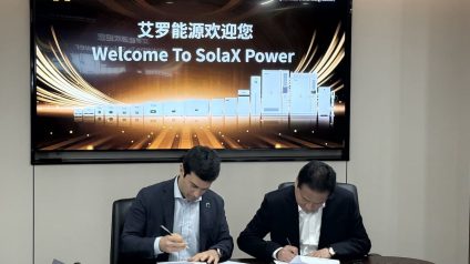 Rinnovabili • SHARE di Rinnovabili sigla una partnership con SolaX Power