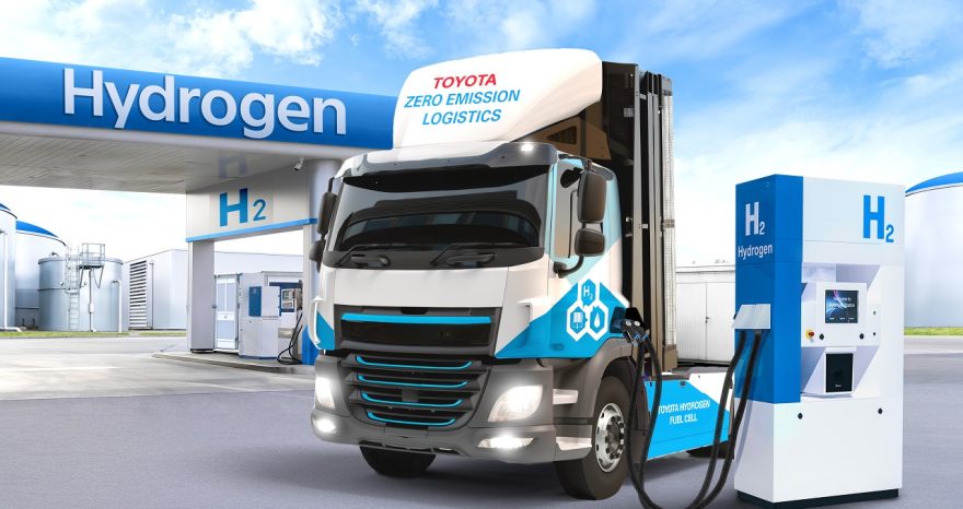 Rinnovabili • Idrogeno per camion, la nuova tecnologia di Toyota per fare il pieno in pochi minuti