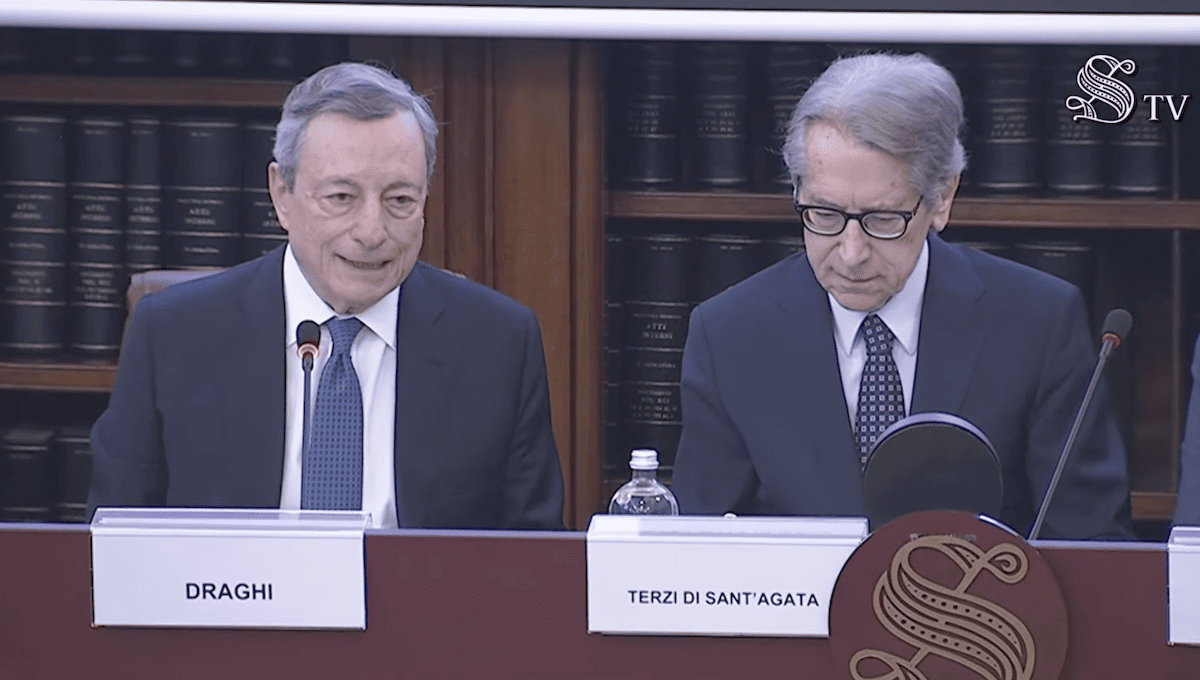 Rinnovabili • Draghi al Parlamento con un bazooka verde sotto la giacca