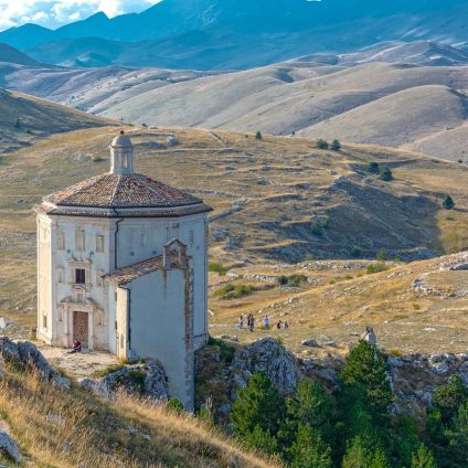 Rinnovabili • Il Consiglio regionale dell'Abruzzo approva la Legge Aree Idonee FER